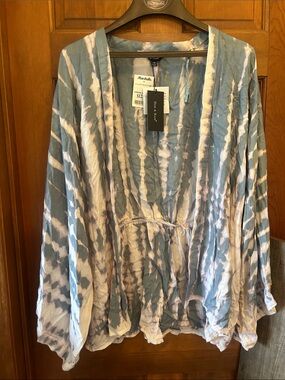 Tie-Dye Open-Front Blue & White Women’s Cover